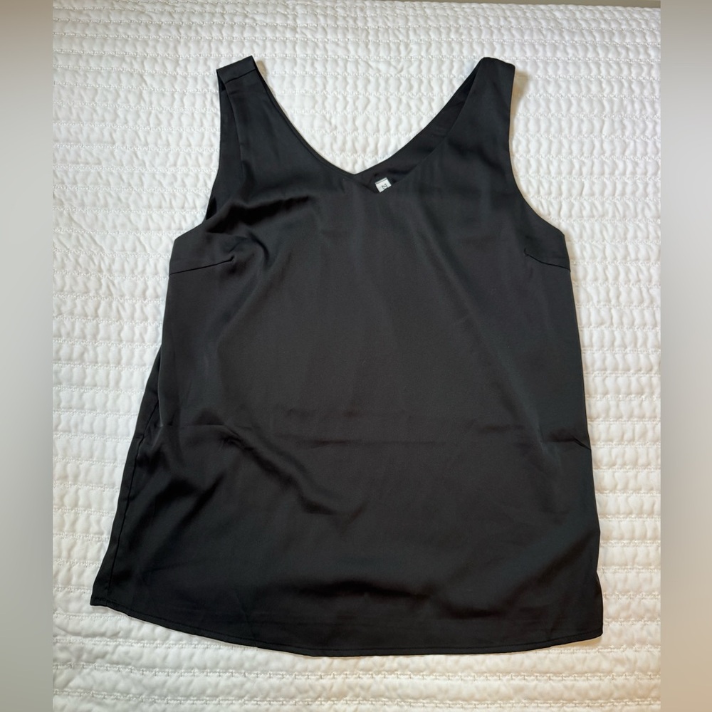 Women’s 4- Pc M/S Summer Casual Tops Bundle - Picture 4 of 5